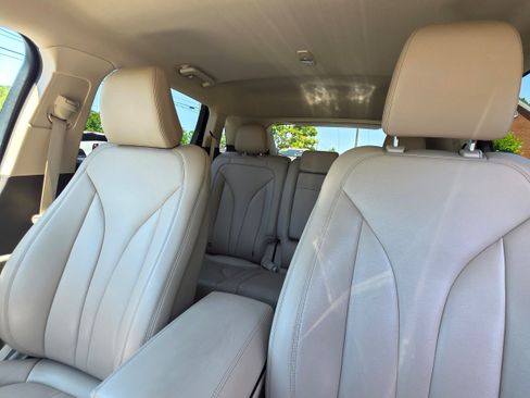 Used 2021 Lincoln Nautilus FWD image 17