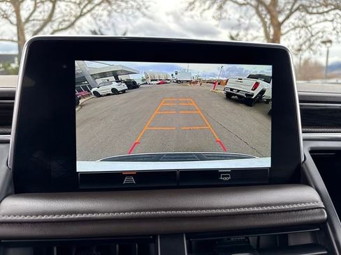 Used 2023 GMC Yukon SLT image 23