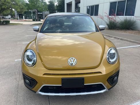 Used 2016 Volkswagen Beetle 1.8T Dune FWD image 3