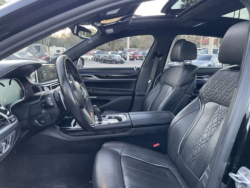 Used 2018 BMW M760i xDrive w/ Luxury Rear Seating Package image 22