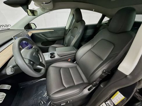 Used 2024 Tesla Model Y Performance AWD/4WD image 19