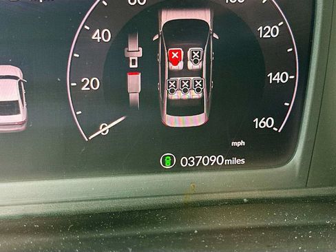 Used 2023 Honda Accord EX image 12