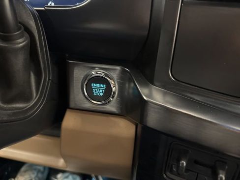 Used 2024 Ford F250 Lariat w/ Chrome Package image 47