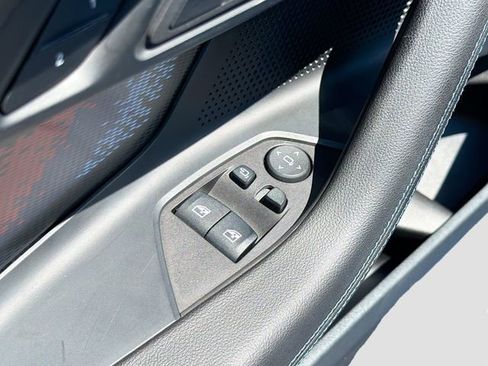 Used 2024 BMW M2 image 22