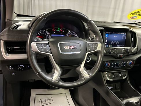 Used 2022 GMC Terrain SLT w/ Elevation Edition FWD image 15