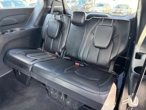 Used 2026 Chrysler Pacifica Select FWD image 21