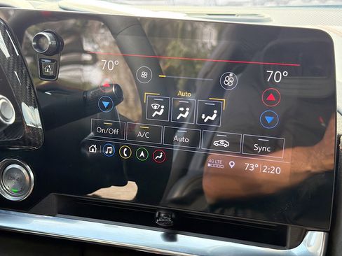 Used 2020 Chevrolet Corvette Stingray Premium Conv w/ 3LT Preferred Equipment Group image 30