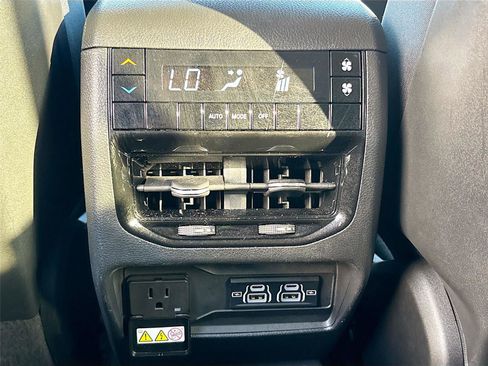 Used 2023 Jeep Grand Cherokee L Laredo w/ Luxury Tech Group I image 28