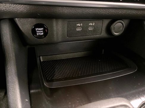 Certified 2024 Nissan Rogue SV image 26