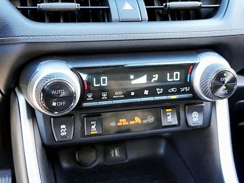 Used 2024 Toyota RAV4 XLE image 30