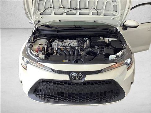 Used 2021 Toyota Corolla LE FWD image 18