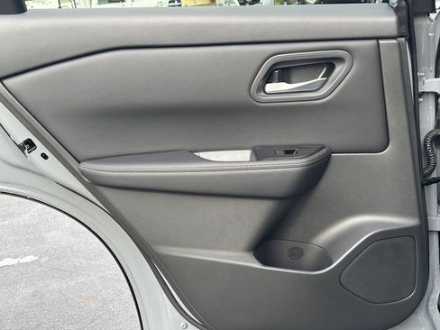 New 2026 Nissan Rogue SV FWD image 28