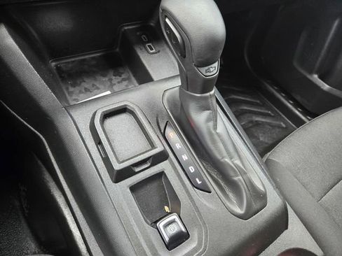 Used 2023 Chevrolet Colorado W/T image 20