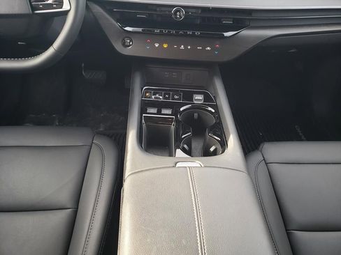 Used 2025 Nissan Murano SV image 21