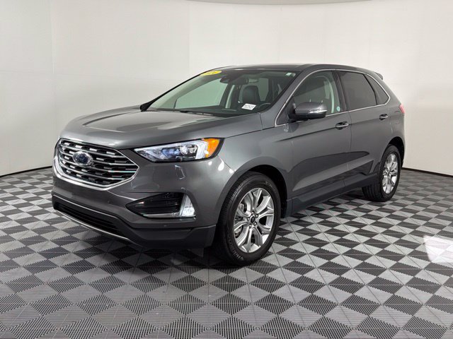 Used 2024 Ford Edge Titanium AWD/4WD image 2