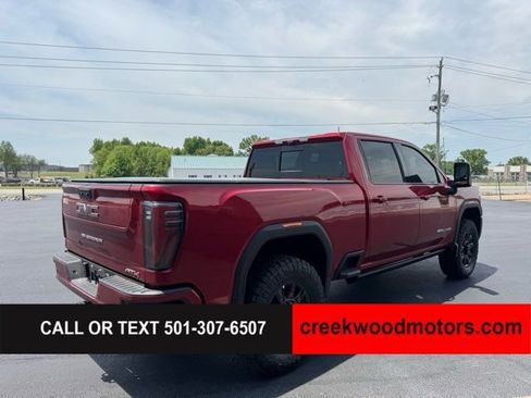 Used 2024 GMC Sierra 2500 AT4 w/ AT4 Premium Plus Package AWD/4WD image 4