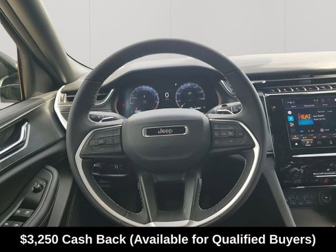 New 2025 Jeep Grand Cherokee Altitude AWD/4WD image 25