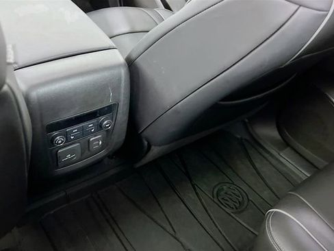 Used 2021 Buick Enclave Avenir w/ Avenir Technology Package image 25
