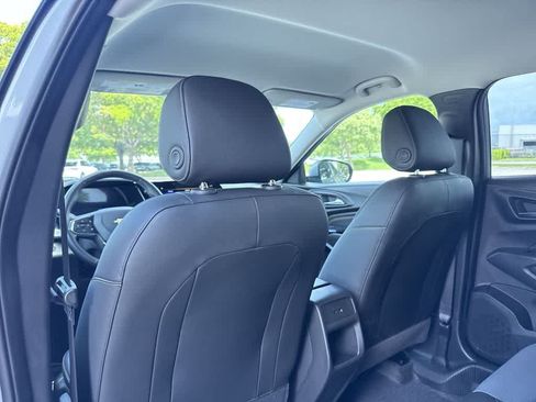 Used 2025 Chevrolet Trax LT w/ Driver Confidence Package FWD image 23