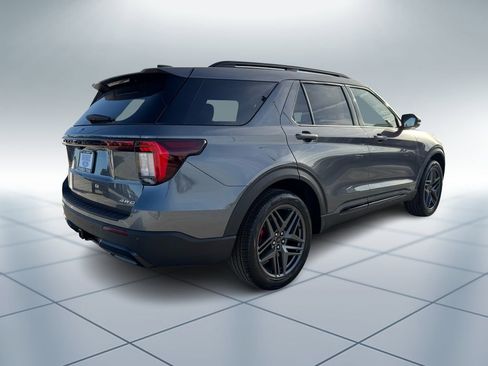 New 2026 Ford Explorer ST-Line w/ ST-Line Street Pack image 4
