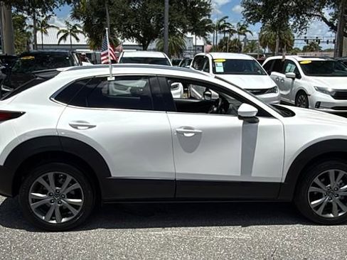 Used 2024 MAZDA CX-30 AWD 2.5 S w/ Premium Package image 11