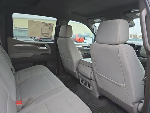 Used 2025 Chevrolet Silverado 1500 LT image 11