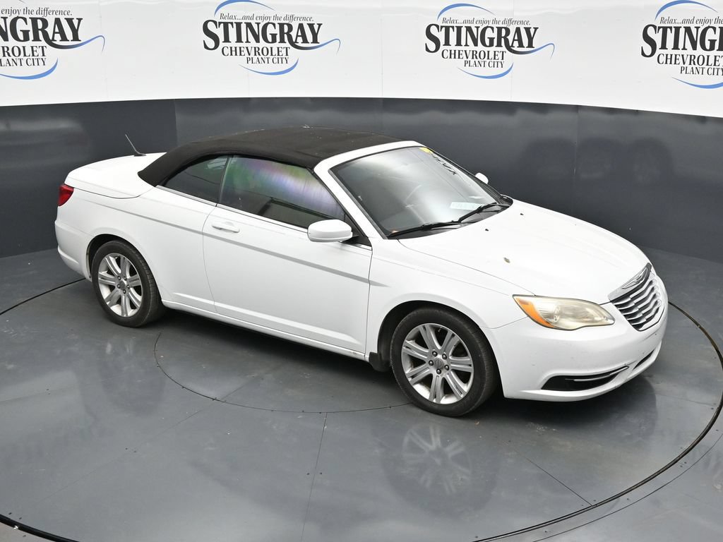 Used 2012 Chrysler 200 Touring FWD image 18