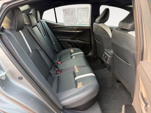 Used 2025 Toyota Camry SE FWD image 23