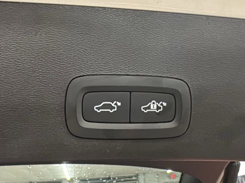 New 2026 Volvo XC40 B5 Ultra w/ Climate Package image 30