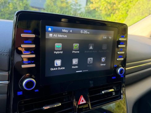 Used 2020 Hyundai Ioniq Blue FWD image 33
