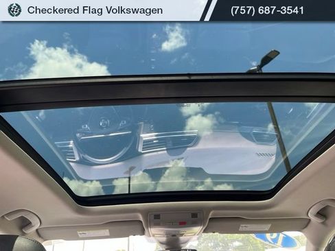 Used 2019 Volkswagen Tiguan SEL Premium AWD/4WD image 29