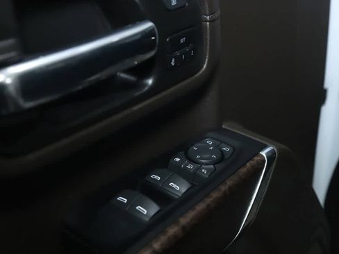 Used 2023 GMC Sierra 2500 Denali w/ Denali Ultimate Package image 16