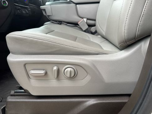 Used 2022 Chevrolet Silverado 3500 LTZ image 14