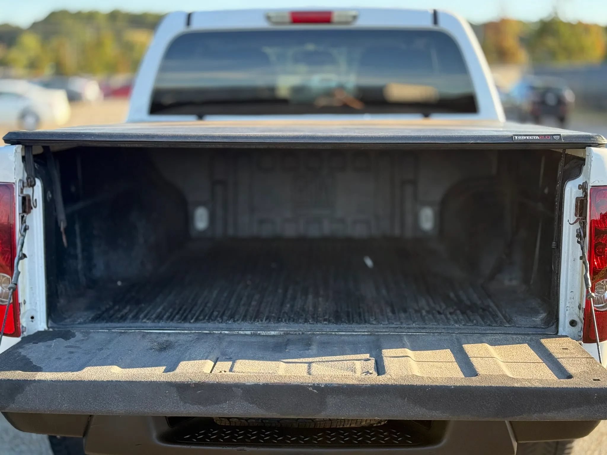 Used 2011 GMC Canyon SLE AWD/4WD image 26