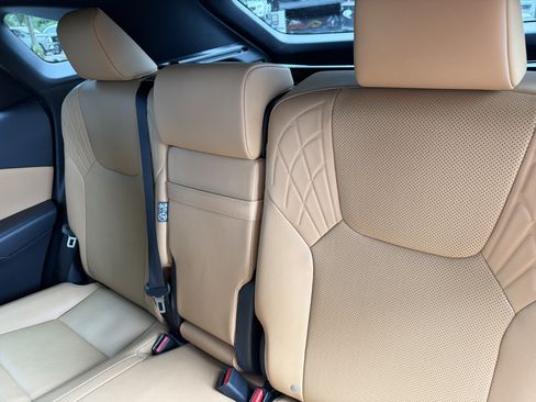 Certified 2025 Lexus RX 350 Premium w/ Accessory Package (Z1) FWD image 29