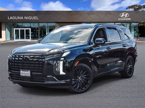 Used 2024 Hyundai Palisade Calligraphy image 1