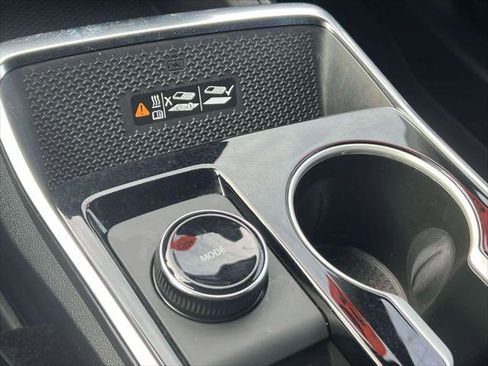 Used 2026 Chevrolet Equinox LT w/ Convenience Package II image 29