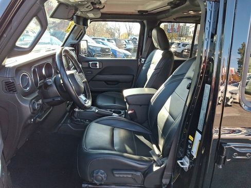 Used 2021 Jeep Wrangler Unlimited Sahara w/ Cold Weather Group image 13