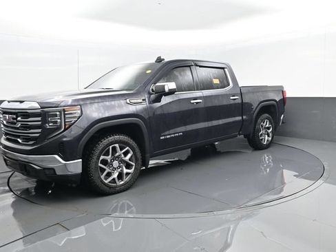 Used 2022 GMC Sierra 1500 SLT AWD/4WD image 1