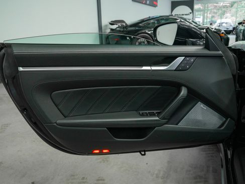 Used 2024 Porsche 911 Targa 4 w/ Sport Package AWD/4WD image 37