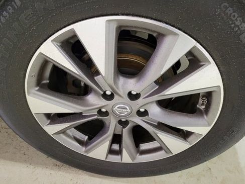 Used 2018 Nissan Murano SL image 25