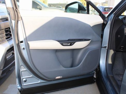 Certified 2023 Lexus RZ 450e Premium image 11