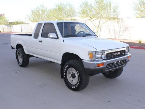 Used 1989 Toyota Pickup SR5 AWD/4WD image 3