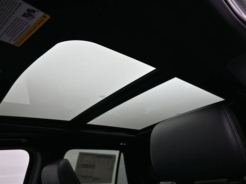 New 2025 Ford Expedition Max Platinum w/ Stealth Appearance Package image 10