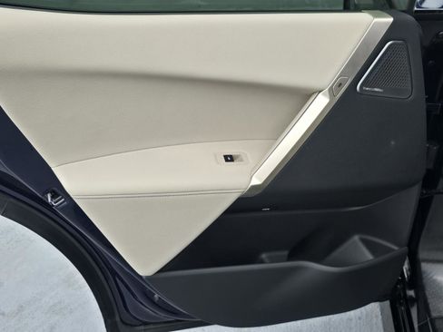 New 2026 BMW iX xDrive60 w/ Premium Package image 9