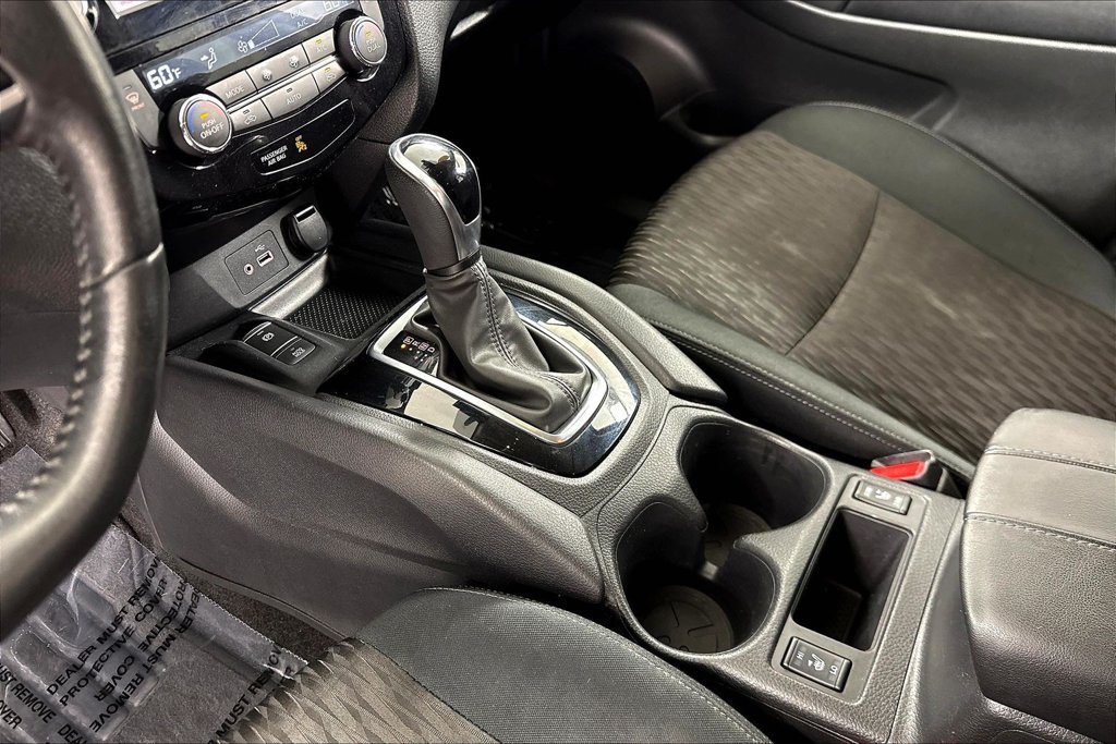 Used 2019 Nissan Rogue SV w/ Premium Package AWD/4WD image 20