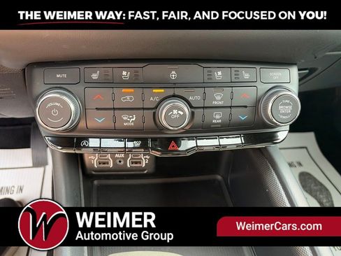 Used 2024 Dodge Durango GT AWD/4WD image 33