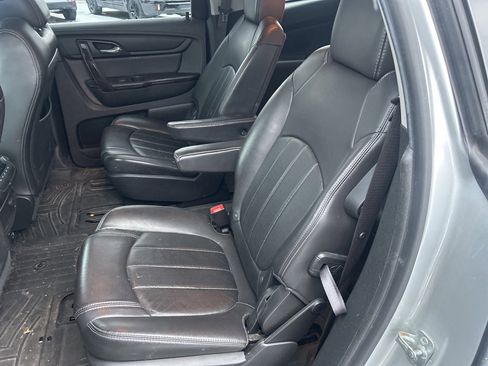Used 2017 Chevrolet Traverse Premier image 12