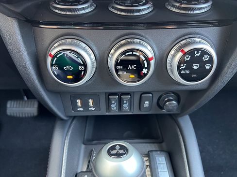 New 2025 Mitsubishi Outlander Sport SE image 21