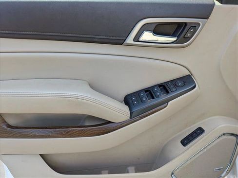 Used 2019 GMC Yukon XL Denali w/ Open Road Package RWD image 10